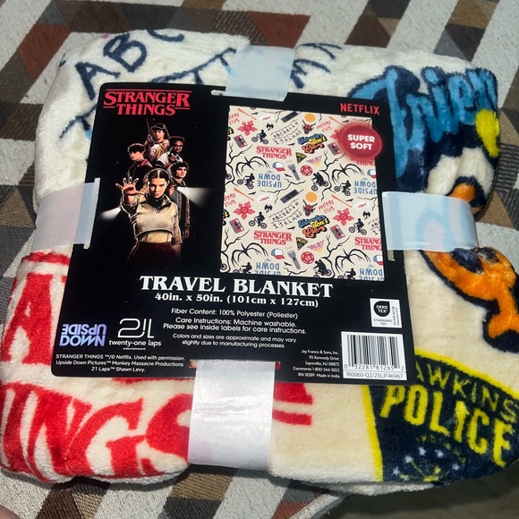 NWT Stranger Things Travel Blanket - Picture 1 of 1
